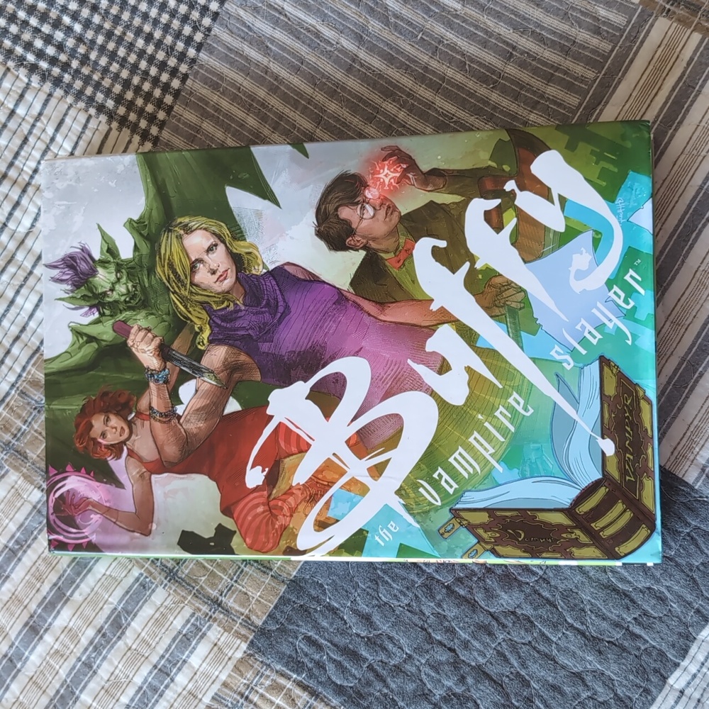 Buffy the Vampire Slayer Season 10 Volume 1 Library Edition